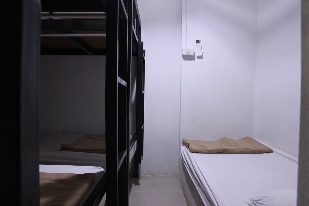 Baan Park Raak Backpacker Hostel チエンマイ エクステリア 写真