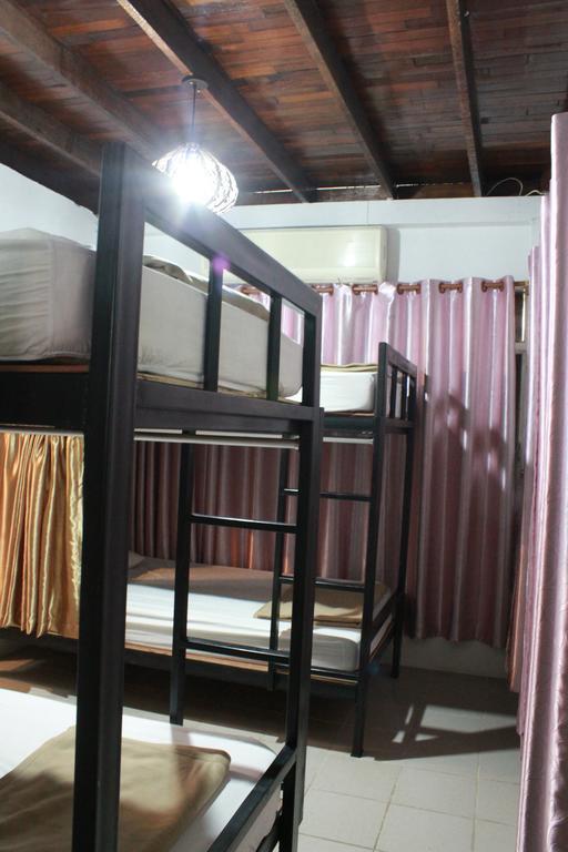 Baan Park Raak Backpacker Hostel チエンマイ エクステリア 写真