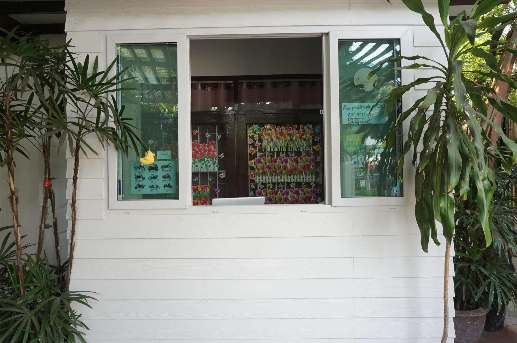 Baan Park Raak Backpacker Hostel チエンマイ エクステリア 写真